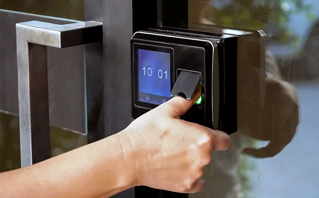 Utilisation d'un lecteur biométrique pour le contrôle d'accès et pointage en entreprise