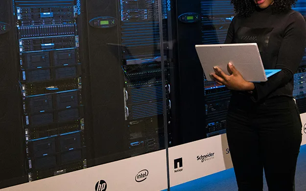 Gestion d'un centre de données avec solutions de serveur et stockage