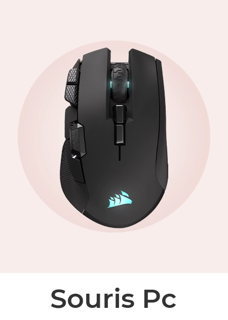 Une souris PC gamer noire de la marque Corsair avec un logo rétroéclairé en bleu clair, sur un fond rose pâle.
